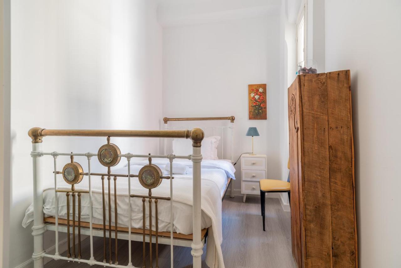 Apollonas Luxurious Apartments Афіни Екстер'єр фото