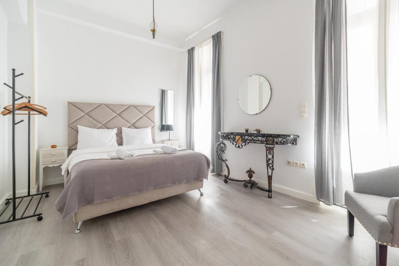 Apollonas Luxurious Apartments Афіни Екстер'єр фото